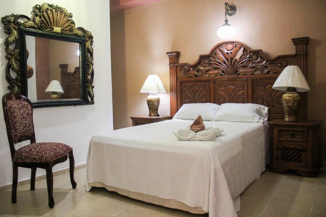 Hotel Palacio Canton Valladolid  Esterno foto